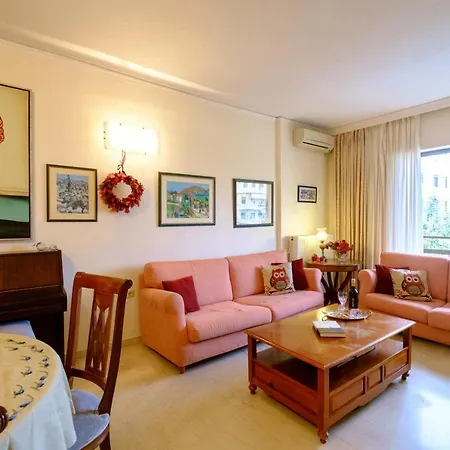 Happy Family House Apartment